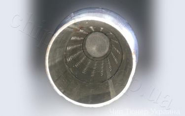 Catalytic converter flame arrester