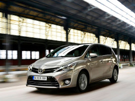 Профессиональное удаление катализатора Toyota Verso